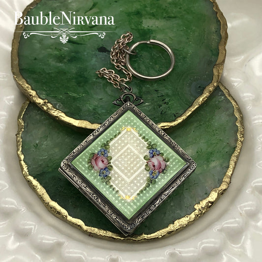 Vintage LaMode Sterling Silver Green/White Guilloche Enamel Compact
