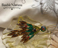 Load image into Gallery viewer, Vintage Juliana Green & Amber Navette Watermelon Margarita Leaf Fan Pin Brooch
