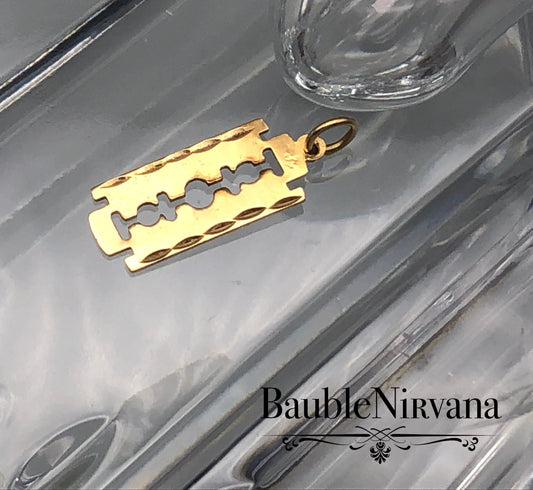 Vintage 14K Yellow Gold Figural Bright Cut Razor Blade Bracelet Charm