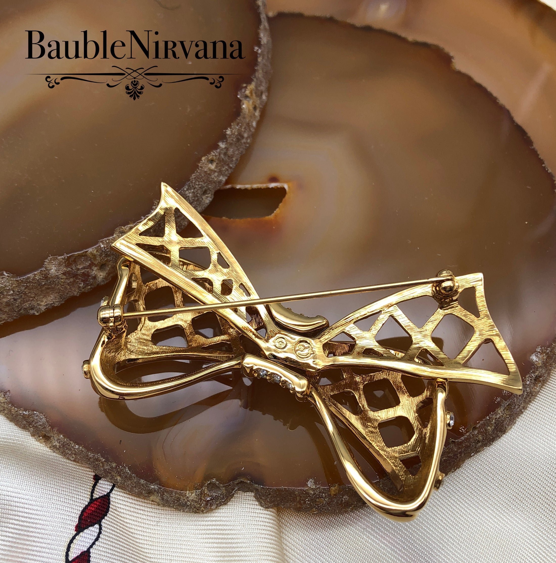 Vintage Swan Signed Swarovski Bow & Ribbon Criss Cross Brooch Pin