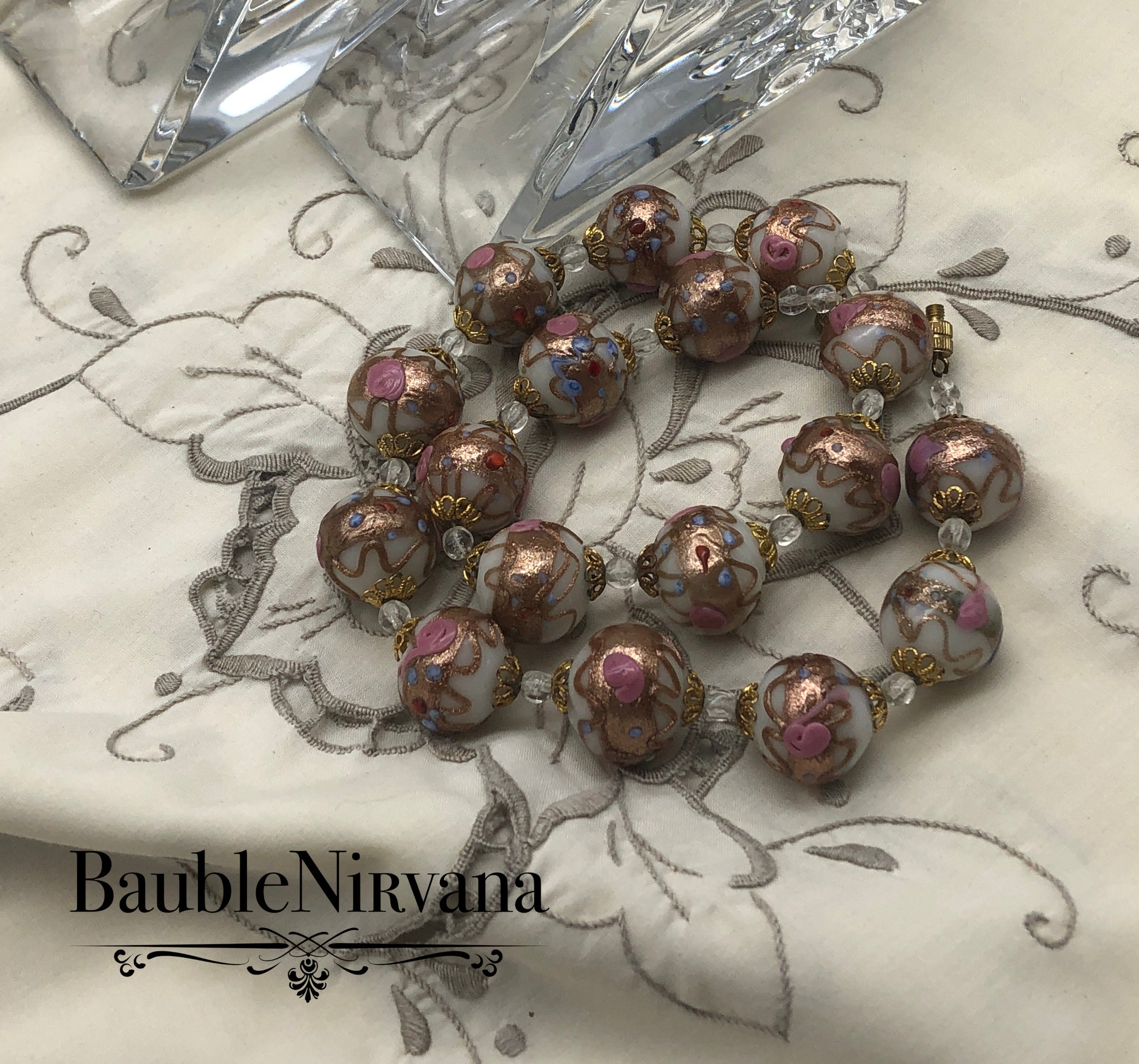 Vintage Venetian Art Glass White Wedding Cake Chunky Large 19mm Beads Necklace