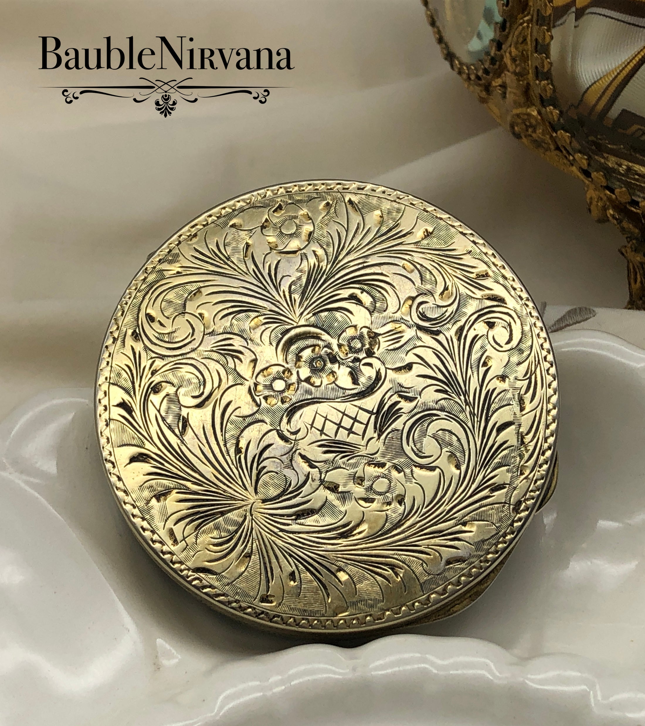 Vintage 800 Sterling & Enamel Italian Compact Gold Gilt Hand Painted Serenade