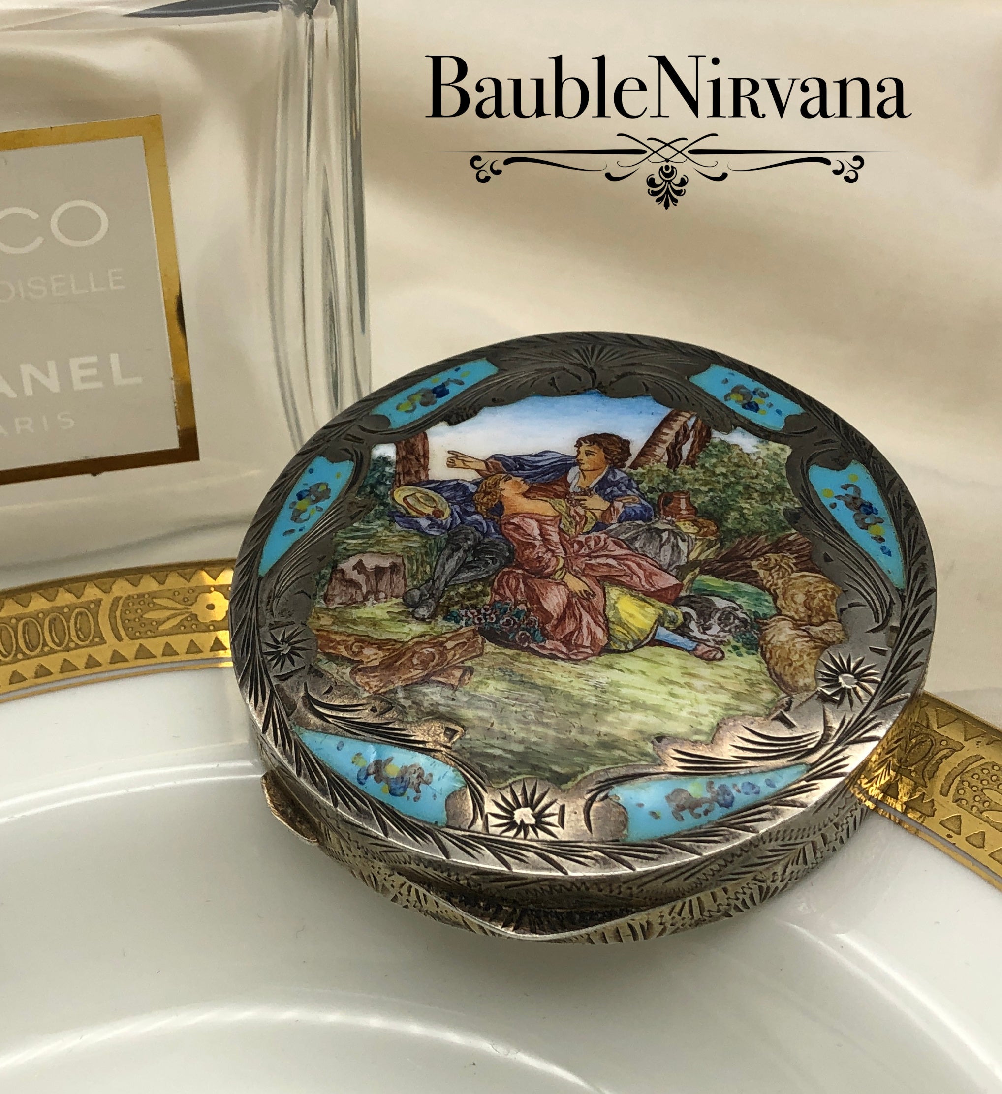Vintage Italy 800 Silver & Enamel Lovers in the Park Scene Round Powder Compact